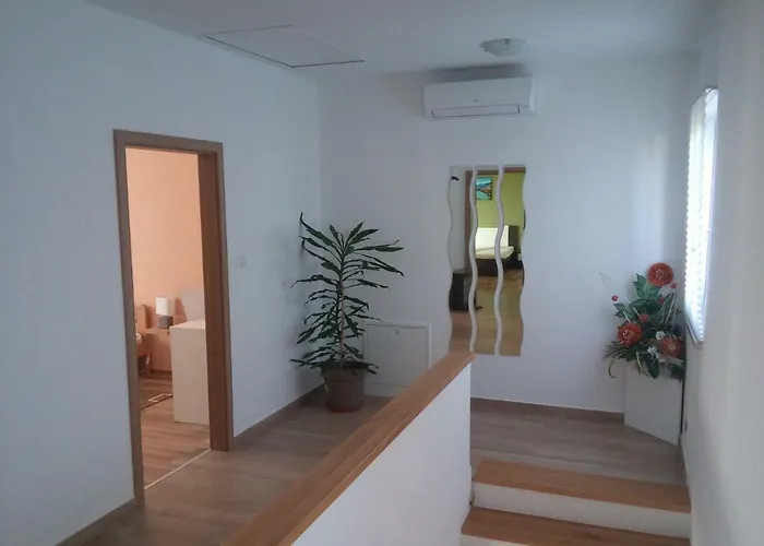 Ferienhaus Danica Smoljanci